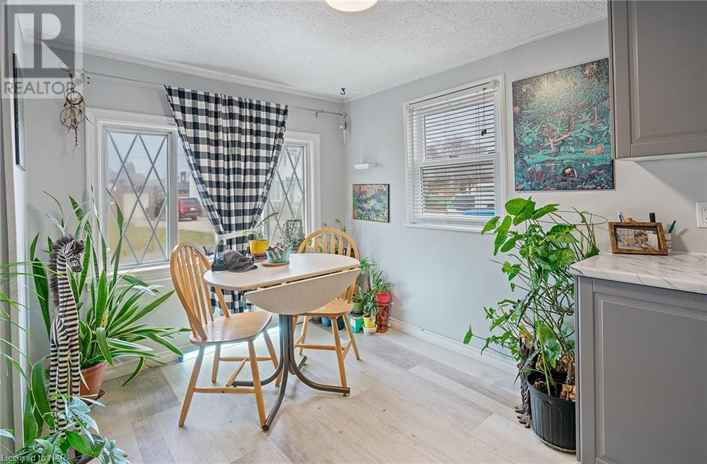 22 Inglewood Road, St. Catharines, Ontario  L2P 2C4 - Photo 18 - 40517647