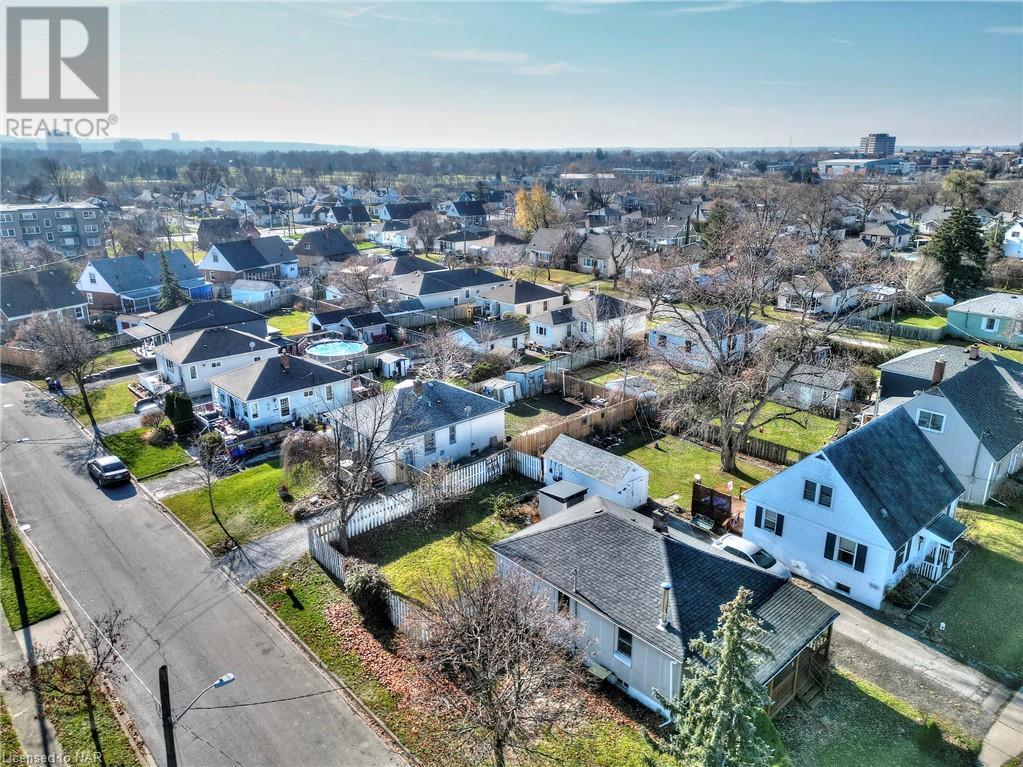 33 Argyle Crescent, St. Catharines, Ontario  L2P 2P5 - Photo 22 - 40517859