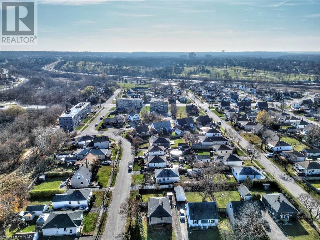 33 Argyle Crescent, St. Catharines, Ontario  L2P 2P5 - Photo 23 - 40517859