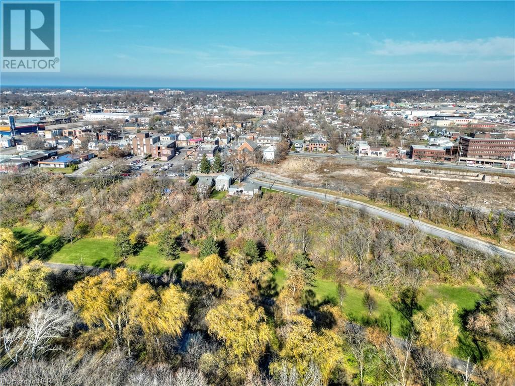 33 Argyle Crescent, St. Catharines, Ontario  L2P 2P5 - Photo 27 - 40517859