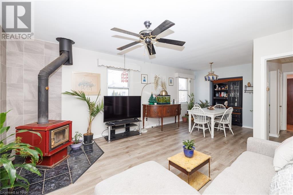 33 Argyle Crescent, St. Catharines, Ontario  L2P 2P5 - Photo 4 - 40517859