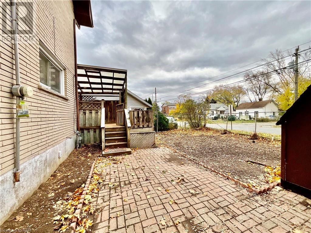 79 Edith Street, St. Catharines, Ontario  L2S 2P8 - Photo 5 - 40519577