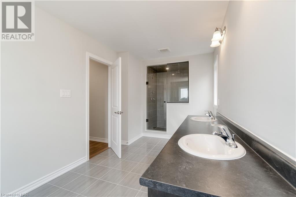127 Midland Place, Welland, Ontario  L3B 0H4 - Photo 29 - 40519569
