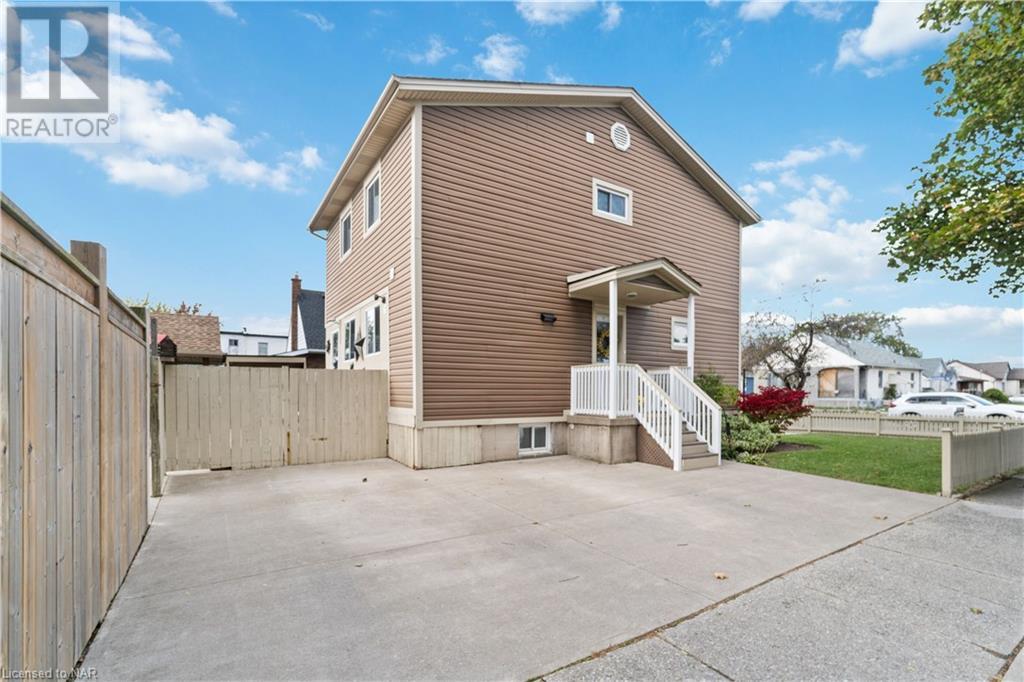 504 Lincoln Street, Welland, Ontario  L3B 4N8 - Photo 3 - 40519588