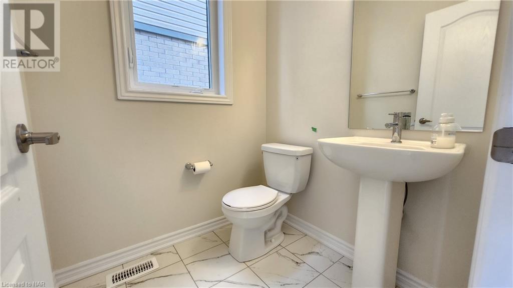 359 Vanilla Trail, Thorold, Ontario  L2V 0K7 - Photo 5 - 40519095