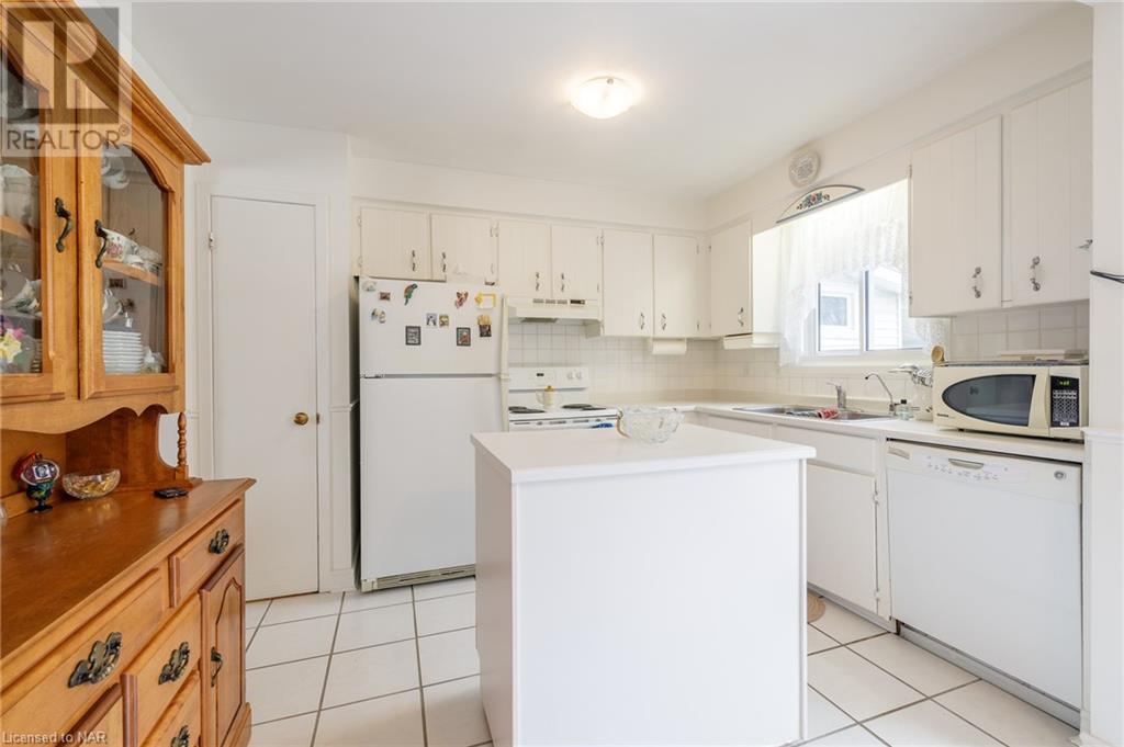 7712 Jubilee Drive, Niagara Falls, Ontario  L2G 7J6 - Photo 12 - 40519193