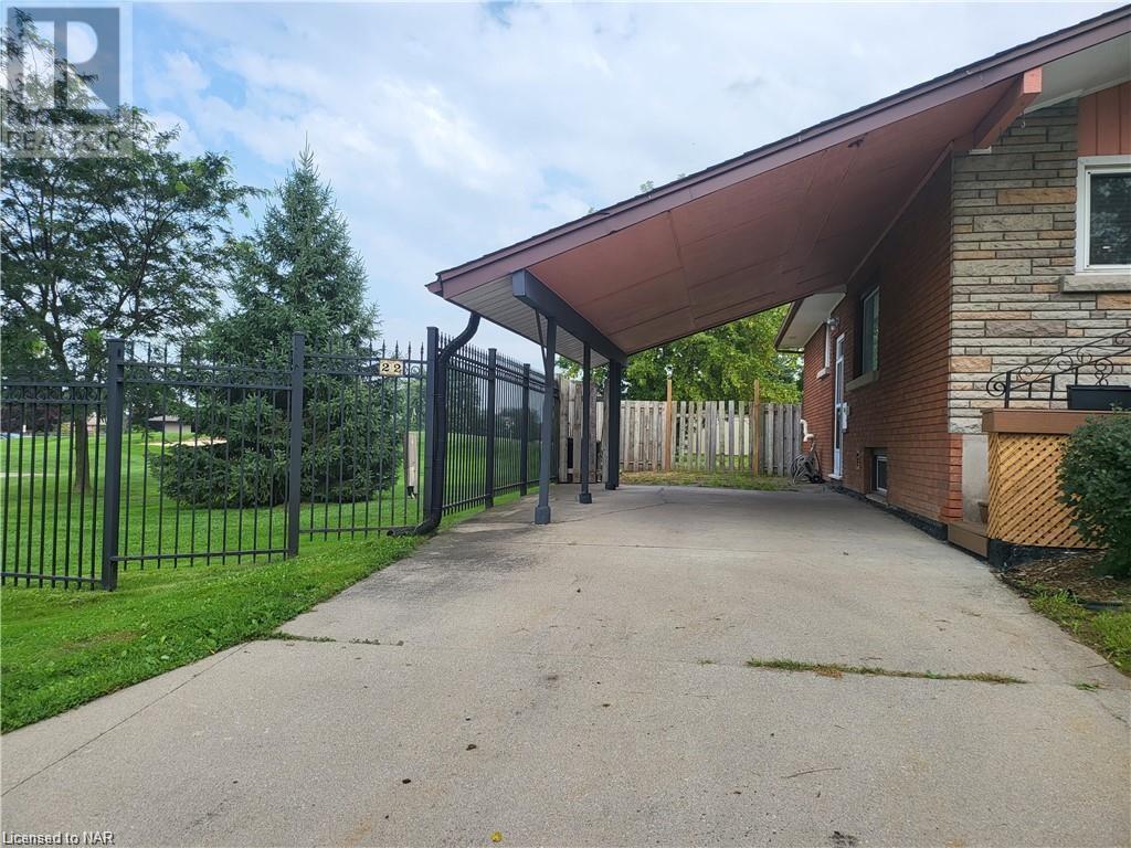 22 Willowdale Avenue, St. Catharines, Ontario  L2R 4K6 - Photo 3 - 40519775