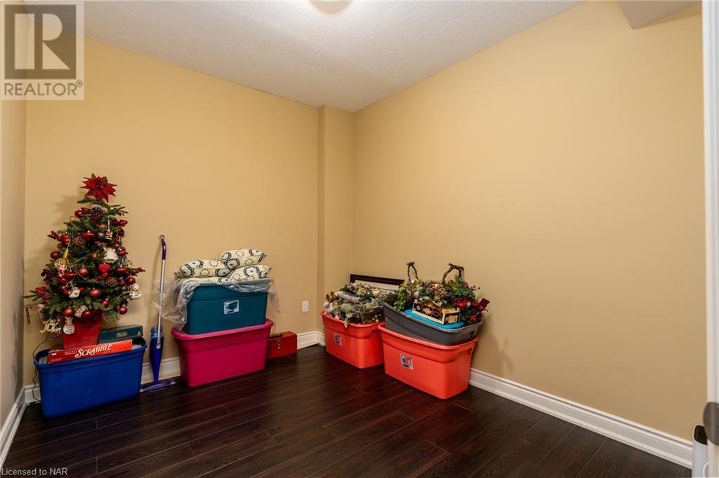 8111 Forest Glen Drive Unit# 528, Niagara Falls, Ontario  L2H 2Y7 - Photo 10 - 40517565