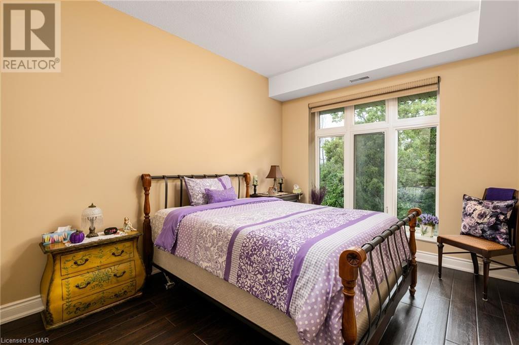 8111 Forest Glen Drive Unit# 528, Niagara Falls, Ontario  L2H 2Y7 - Photo 5 - 40517565
