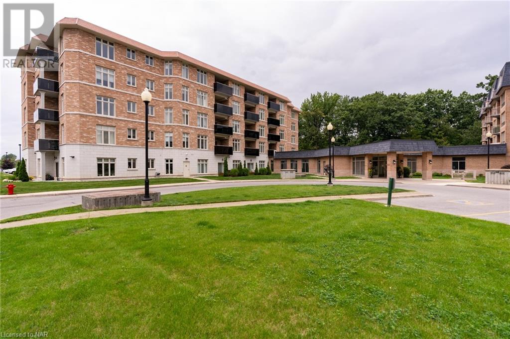 8111 Forest Glen Drive Unit# 528, Niagara Falls, Ontario  L2H 2Y7 - Photo 6 - 40517565