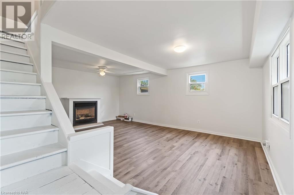 128 Martindale Road, St. Catharines, Ontario  L2S 2X8 - Photo 2 - 40509013
