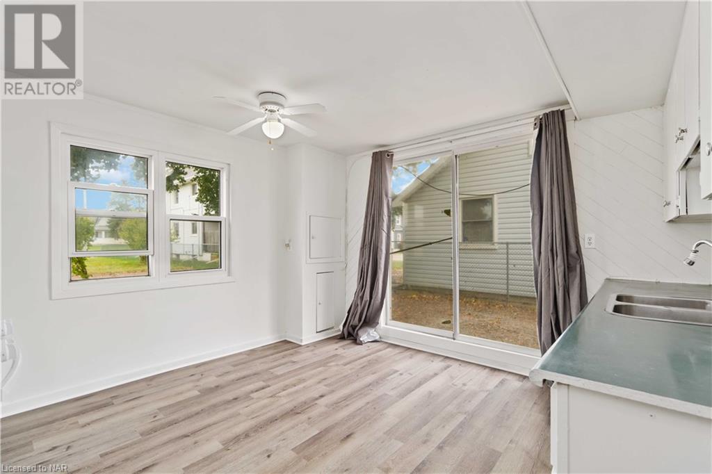 128 Martindale Road, St. Catharines, Ontario  L2S 2X8 - Photo 9 - 40509013