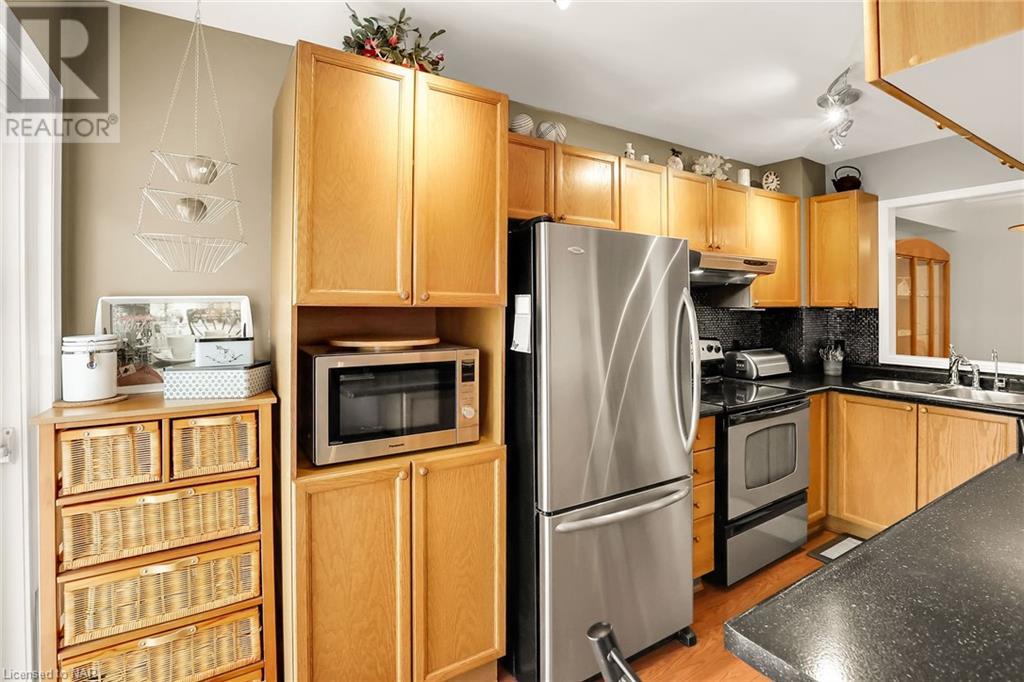 202 Dorothy Street, St. Catharines, Ontario  L2N 7R4 - Photo 8 - 40519880