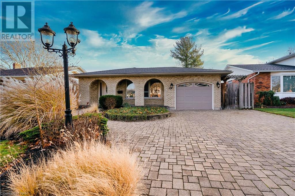 26 Lakebreeze Crescent, St. Catharines, Ontario  L2M 7C5 - Photo 3 - 40499747