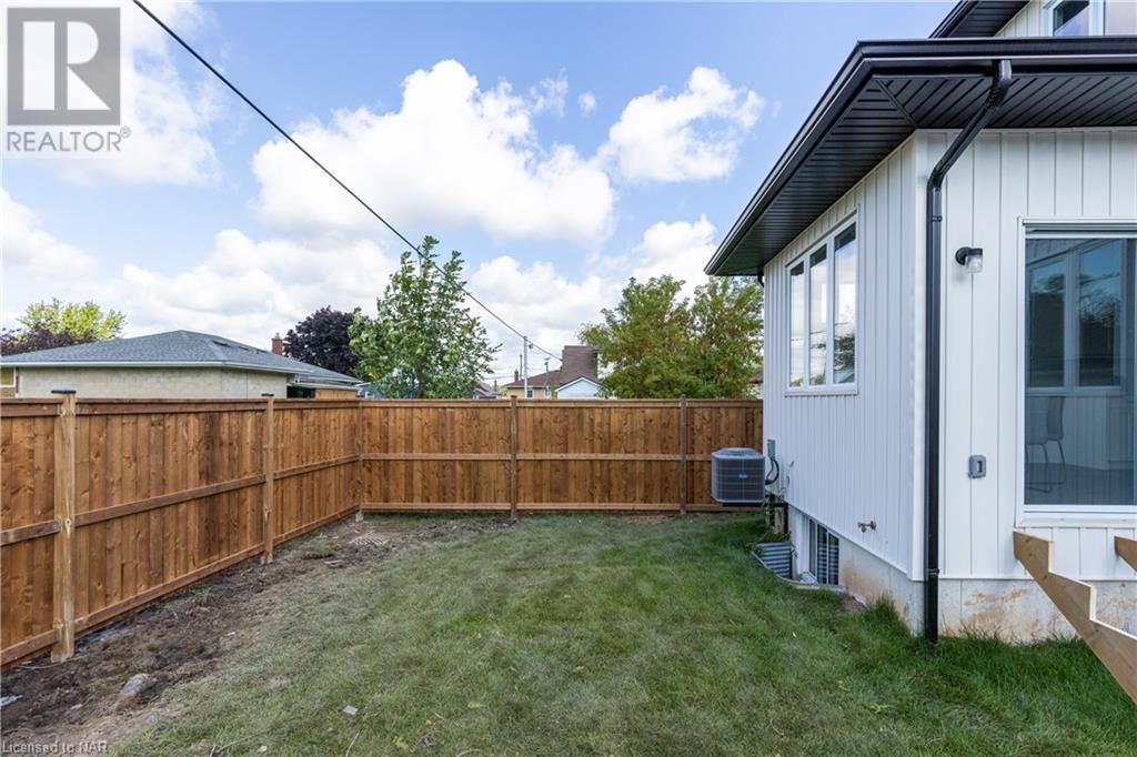 145 Knoll Street, Port Colborne, Ontario  L3K 5B2 - Photo 5 - 40507997