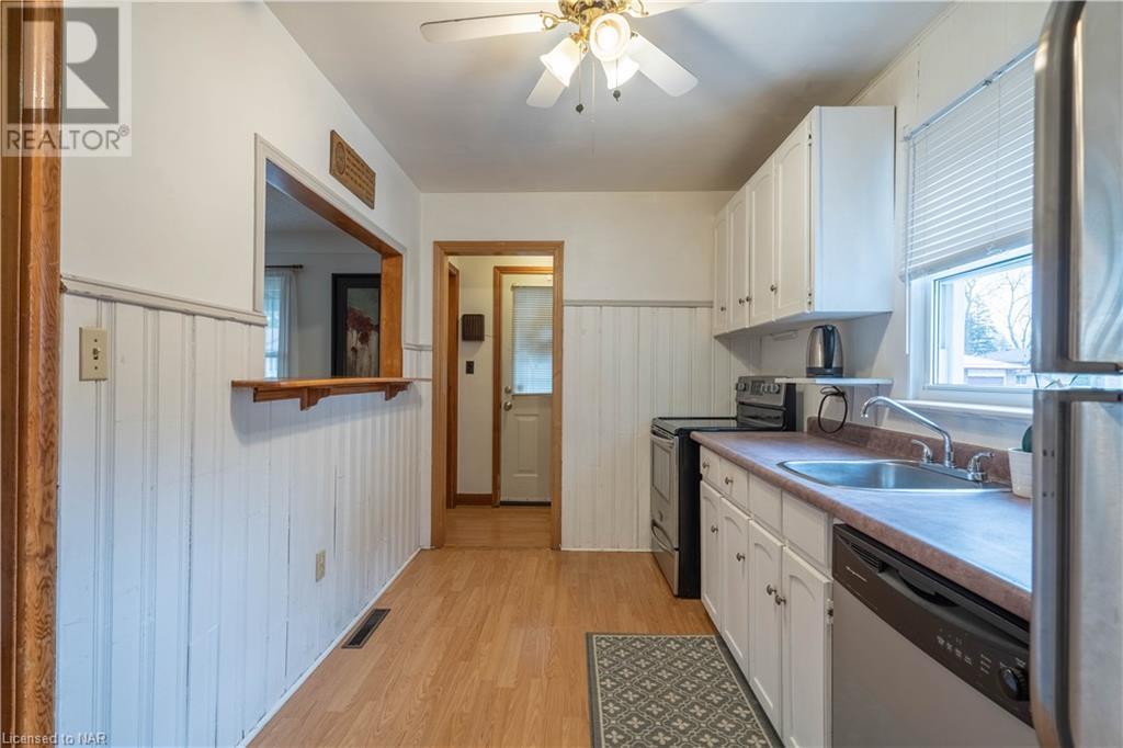 6589 Dunn Street, Niagara Falls, Ontario  L2G 2P9 - Photo 13 - 40518359