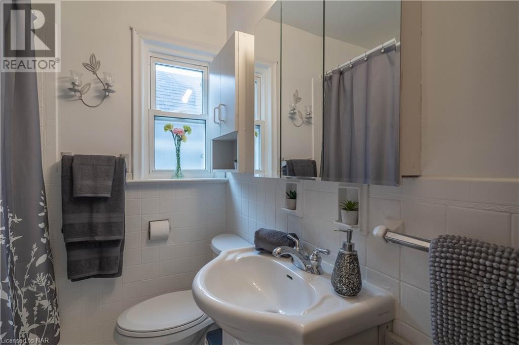 6589 Dunn Street, Niagara Falls, Ontario  L2G 2P9 - Photo 16 - 40518359