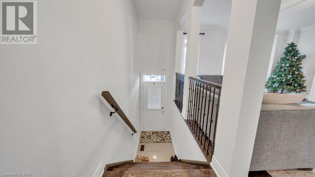 489 Briggs Court, Mississauga, Ontario  L5W 0C6 - Photo 4 - 40519623