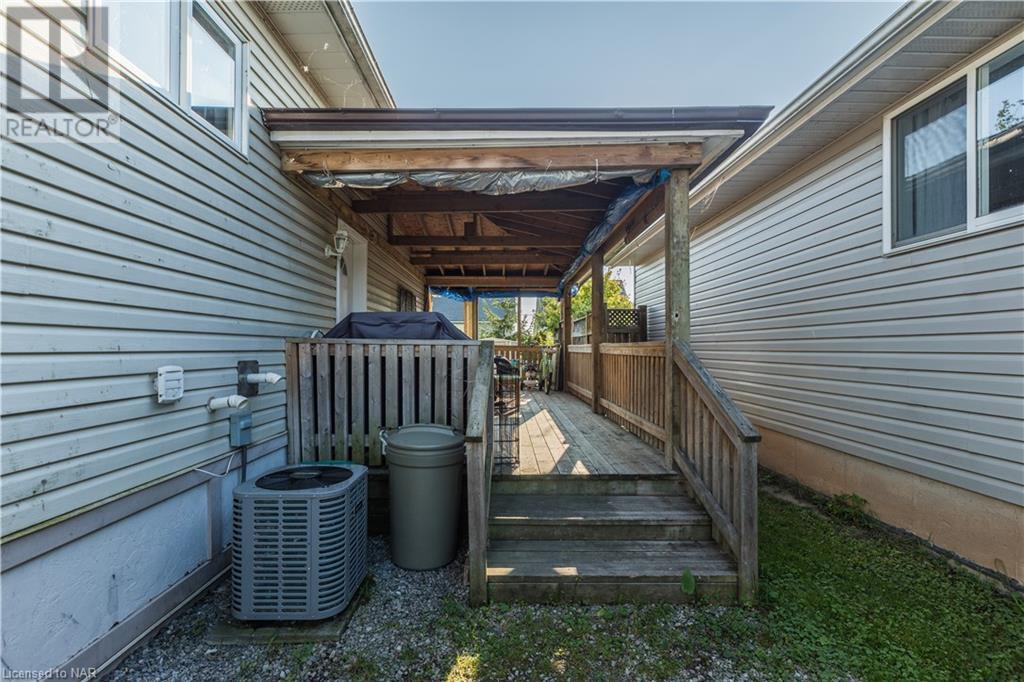 29 Lillian Place, Fort Erie, Ontario  L2A 5M1 - Photo 3 - 40520209