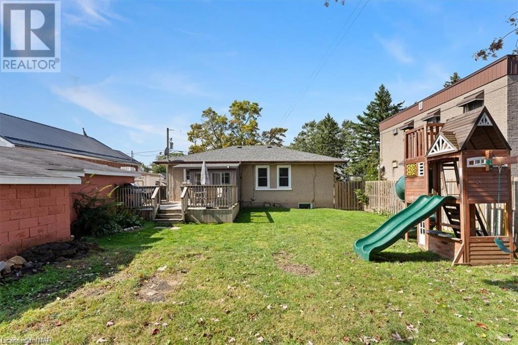 144 Wilton Avenue, Welland, Ontario  L3C 2A4 - Photo 25 - 40519962