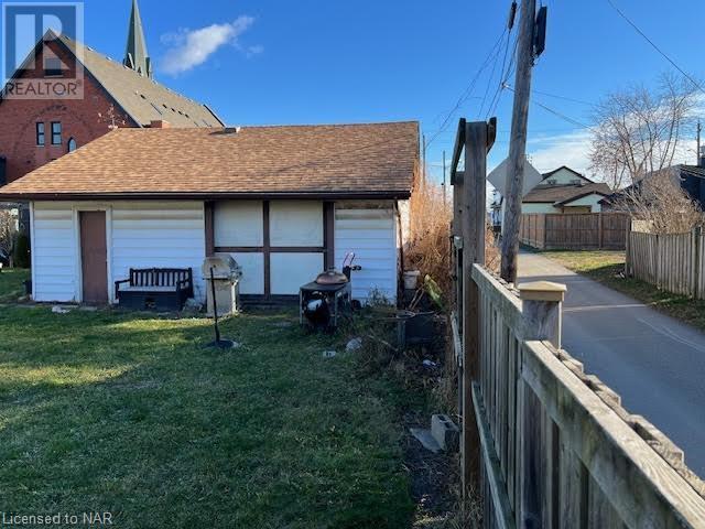 9 Oakdale Avenue, St. Catharines, Ontario  L2P 2B8 - Photo 19 - 40520410