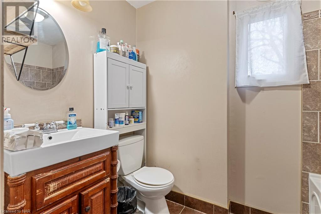 5717 Lowell Avenue, Niagara Falls, Ontario  L2G 4E3 - Photo 18 - 40519841