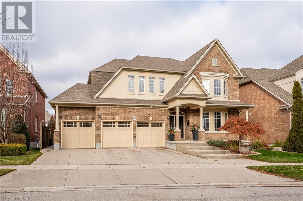 225 Edgewater Crescent, Kitchener, Ontario  N2A 4M2 - Photo 2 - 40519173