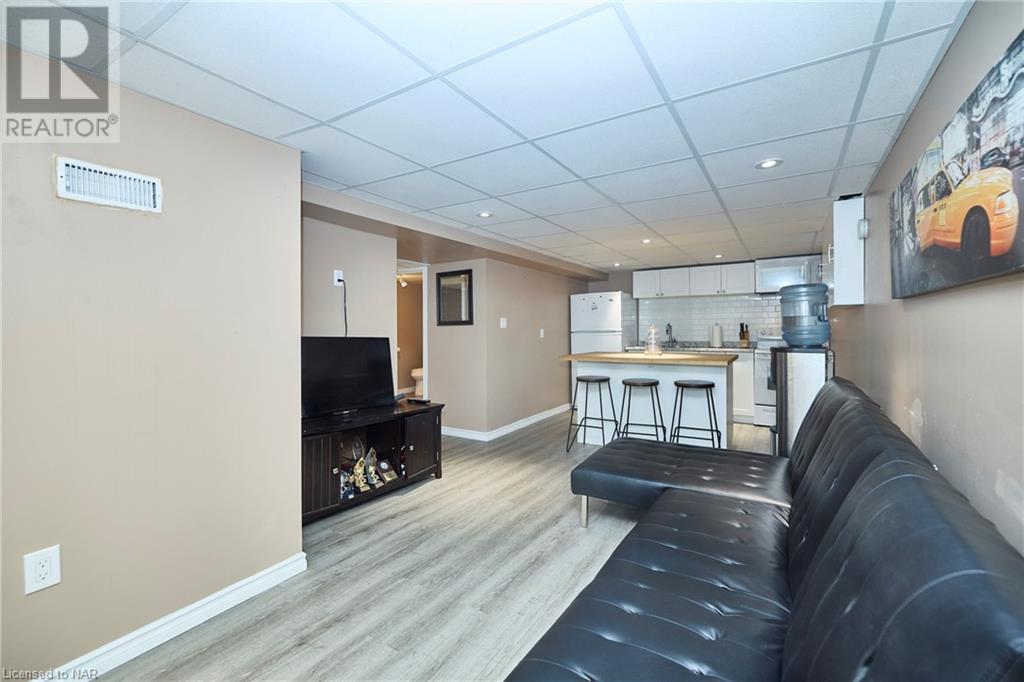 6029 Keith Street, Niagara Falls, Ontario  L2J 1K1 - Photo 4 - 40519515