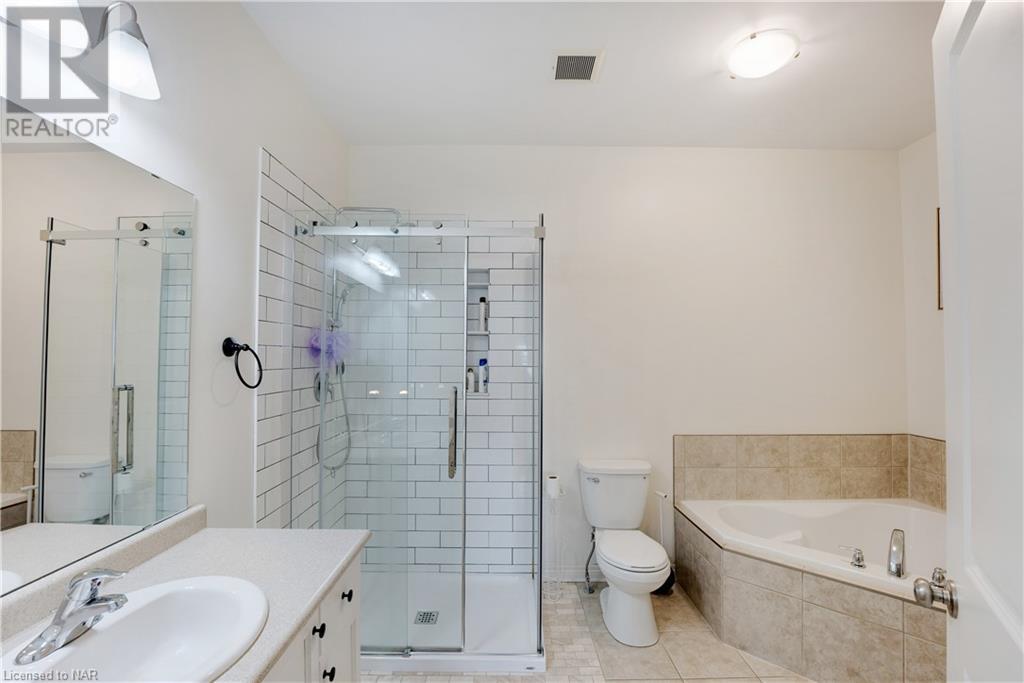 8744 Upper Canada Drive, Niagara Falls, Ontario  L2H 0B8 - Photo 17 - 40520535