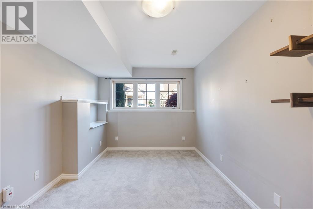 8744 Upper Canada Drive, Niagara Falls, Ontario  L2H 0B8 - Photo 23 - 40520535