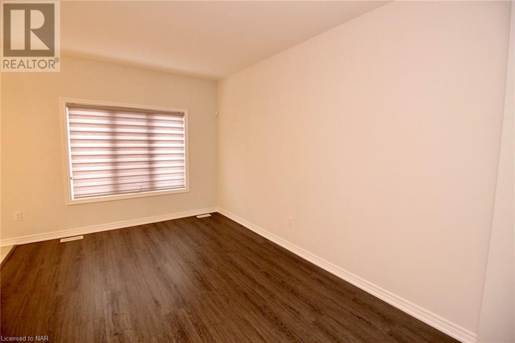 176 Sunflower Place, Welland, Ontario  L3C 0H9 - Photo 2 - 40520745