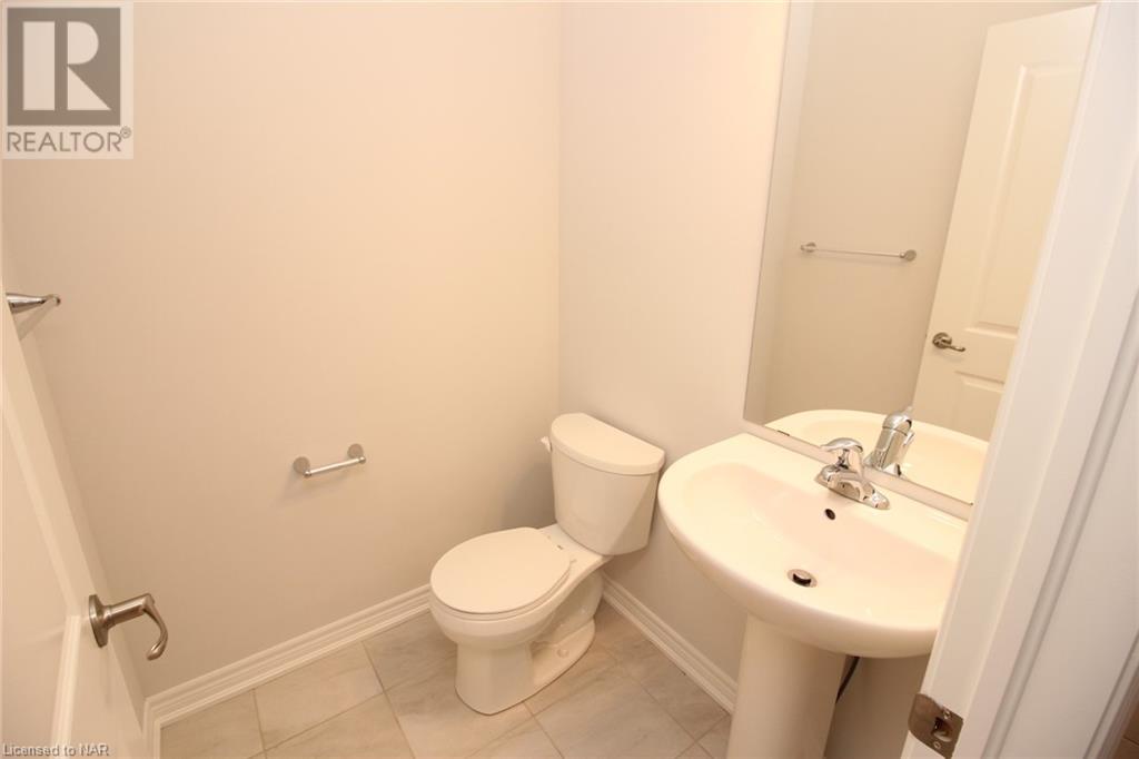 176 Sunflower Place, Welland, Ontario  L3C 0H9 - Photo 5 - 40520745