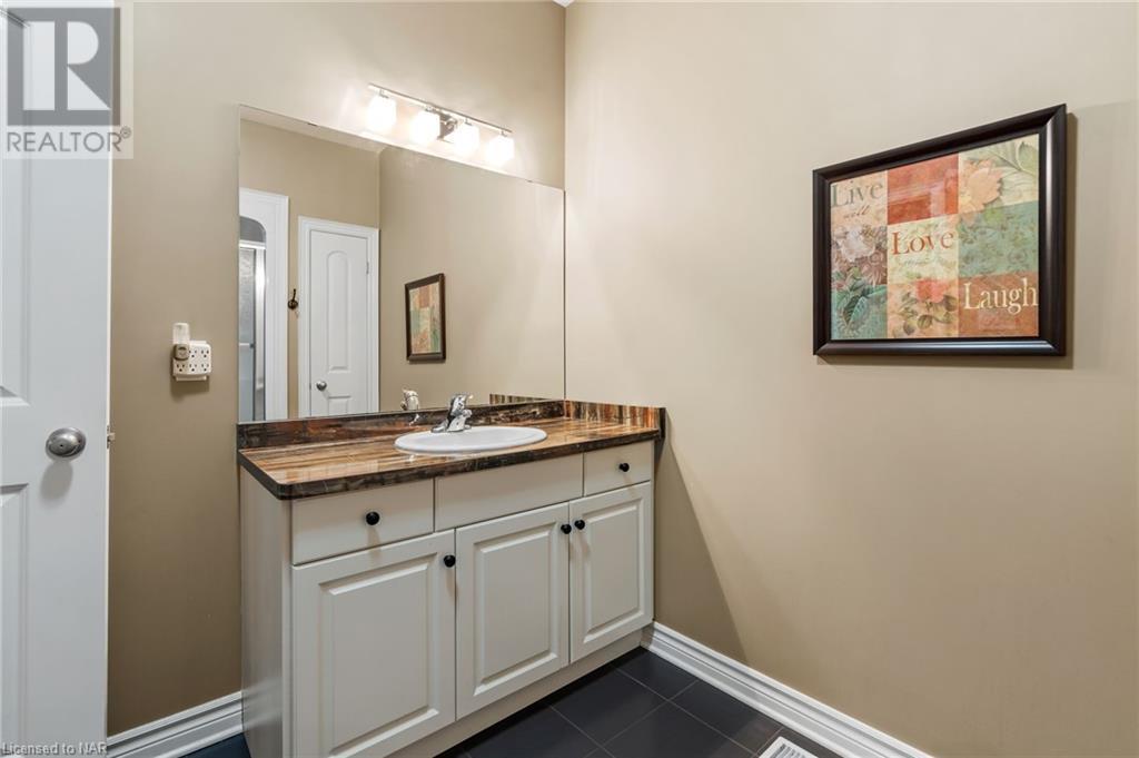 4399 Montrose Road Unit# 6, Niagara Falls, Ontario  L2H 1K1 - Photo 17 - 40506467