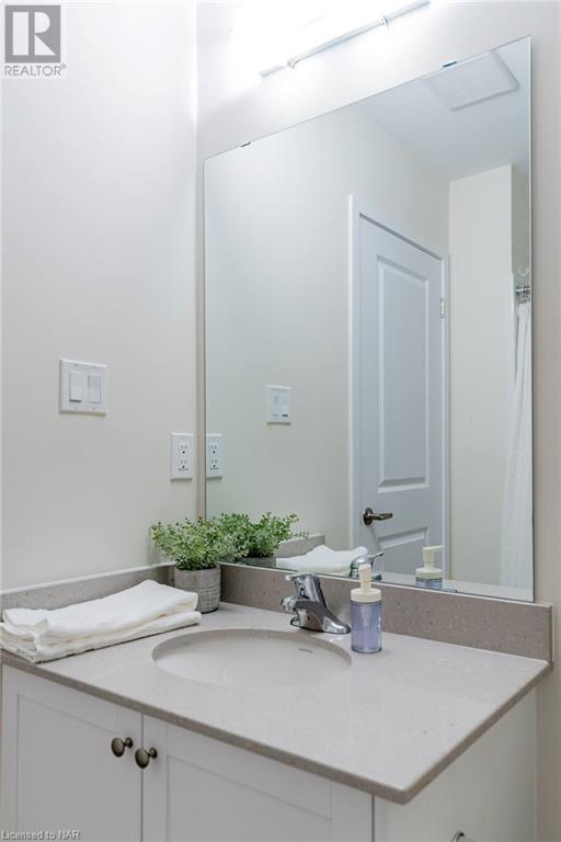 7789 Kalar Road Unit# 10, Niagara Falls, Ontario  L2H 2Y6 - Photo 37 - 40520456