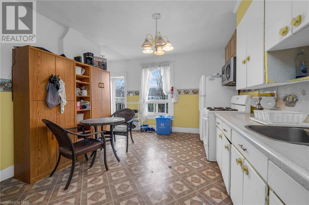 252 Vine Street, St. Catharines, Ontario  L2M 4T1 - Photo 12 - 40520429