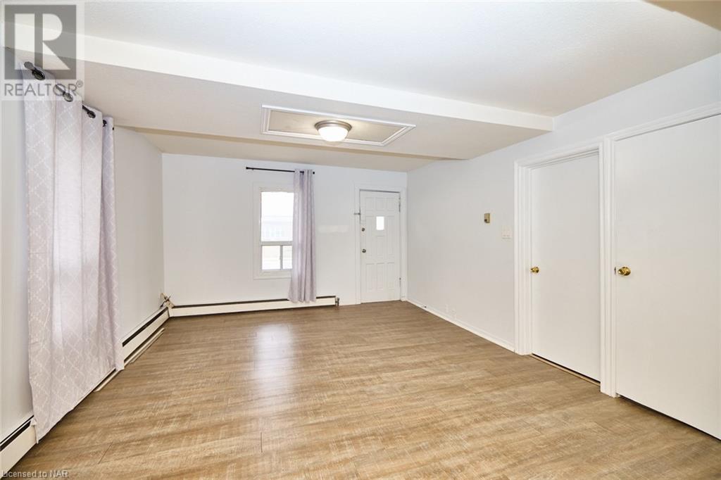 8 Pelham Road, St. Catharines, Ontario  L2S 1P9 - Photo 6 - 40520719