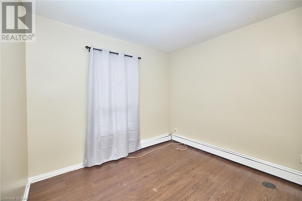8 Pelham Road, St. Catharines, Ontario  L2S 1P9 - Photo 9 - 40520719