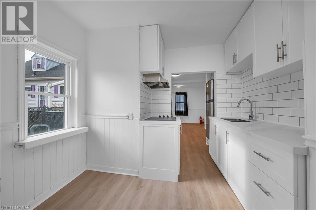 252 Vine Street Unit# 2, St. Catharines, Ontario  L2M 4T1 - Photo 3 - 40520856