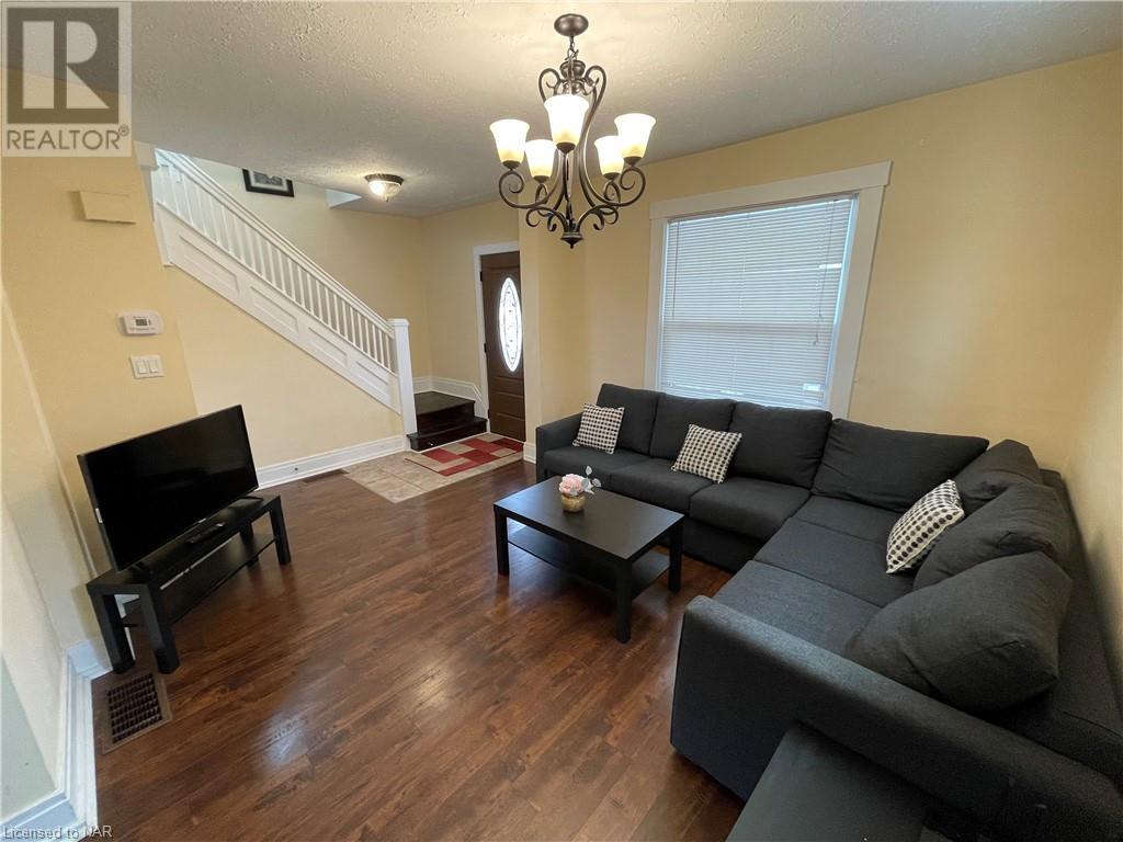 4713 Cookman Crescent, Niagara Falls, Ontario  L2E 1C1 - Photo 4 - 40521015