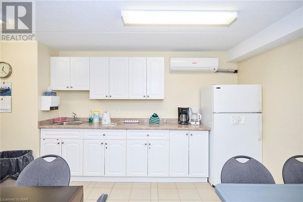 4658 Drummond Road Unit# 329, Niagara Falls, Ontario  L2E 7E1 - Photo 21 - 40491697