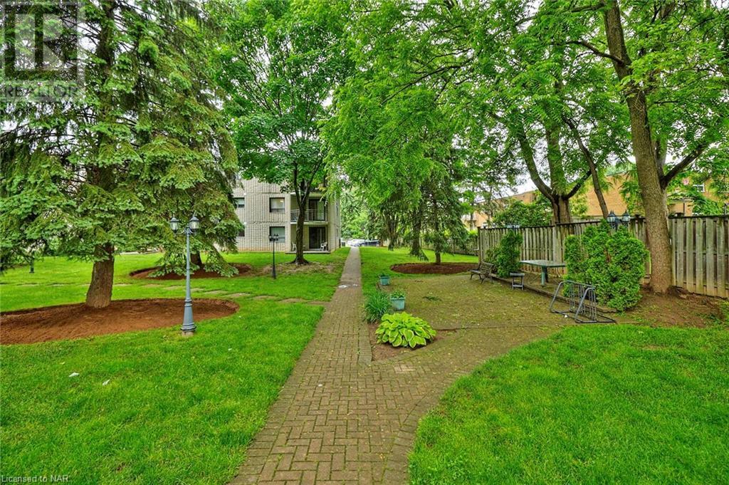 4658 Drummond Road Unit# 329, Niagara Falls, Ontario  L2E 7E1 - Photo 28 - 40491697