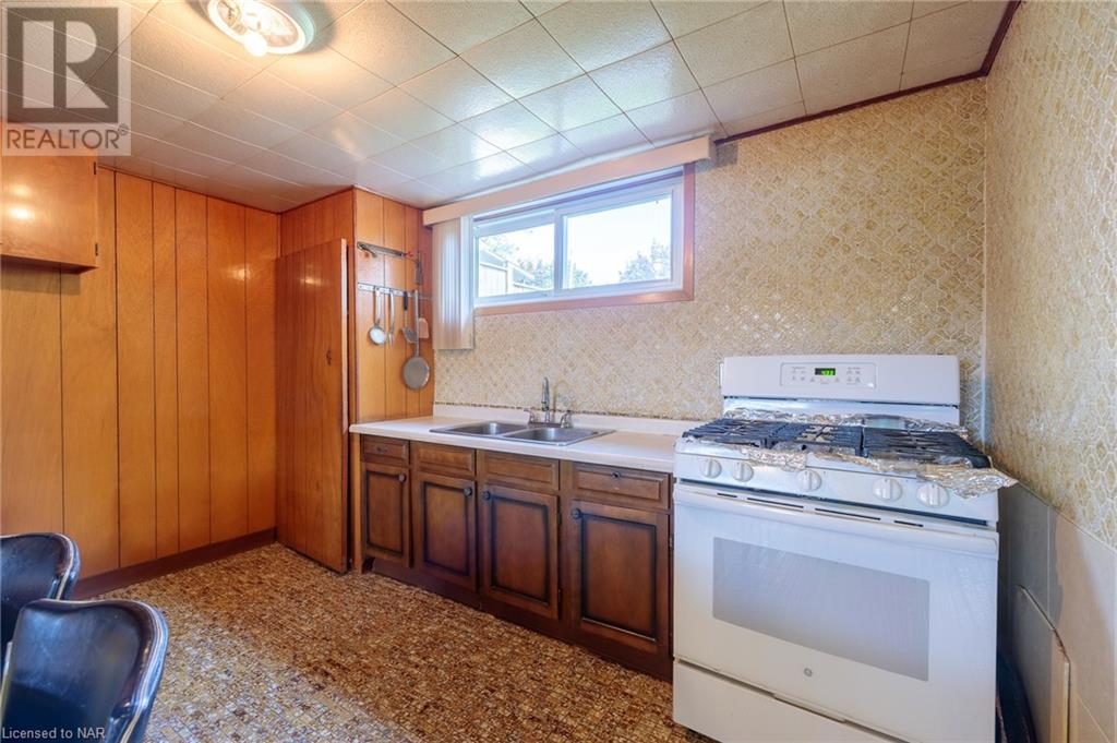 6694 Wills Street, Niagara Falls, Ontario  L2J 1Y3 - Photo 32 - 40517051