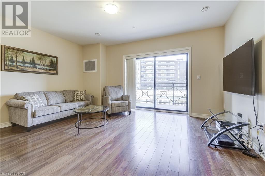 379 Scott Street Unit# 207, St. Catharines, Ontario  L2M 3W2 - Photo 23 - 40521140