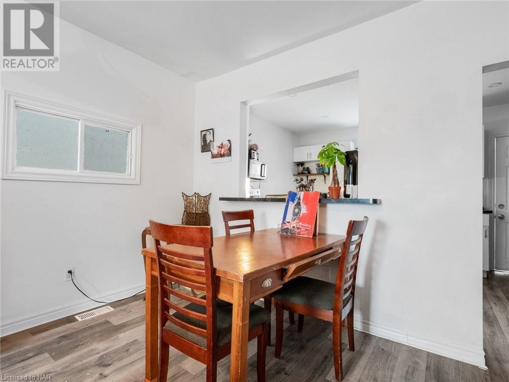 117 Russell Avenue, St. Catharines, Ontario  L2R 1V9 - Photo 10 - 40521011