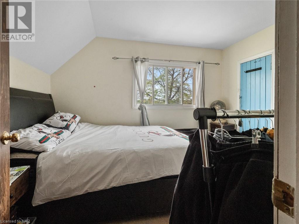 117 Russell Avenue, St. Catharines, Ontario  L2R 1V9 - Photo 14 - 40521011