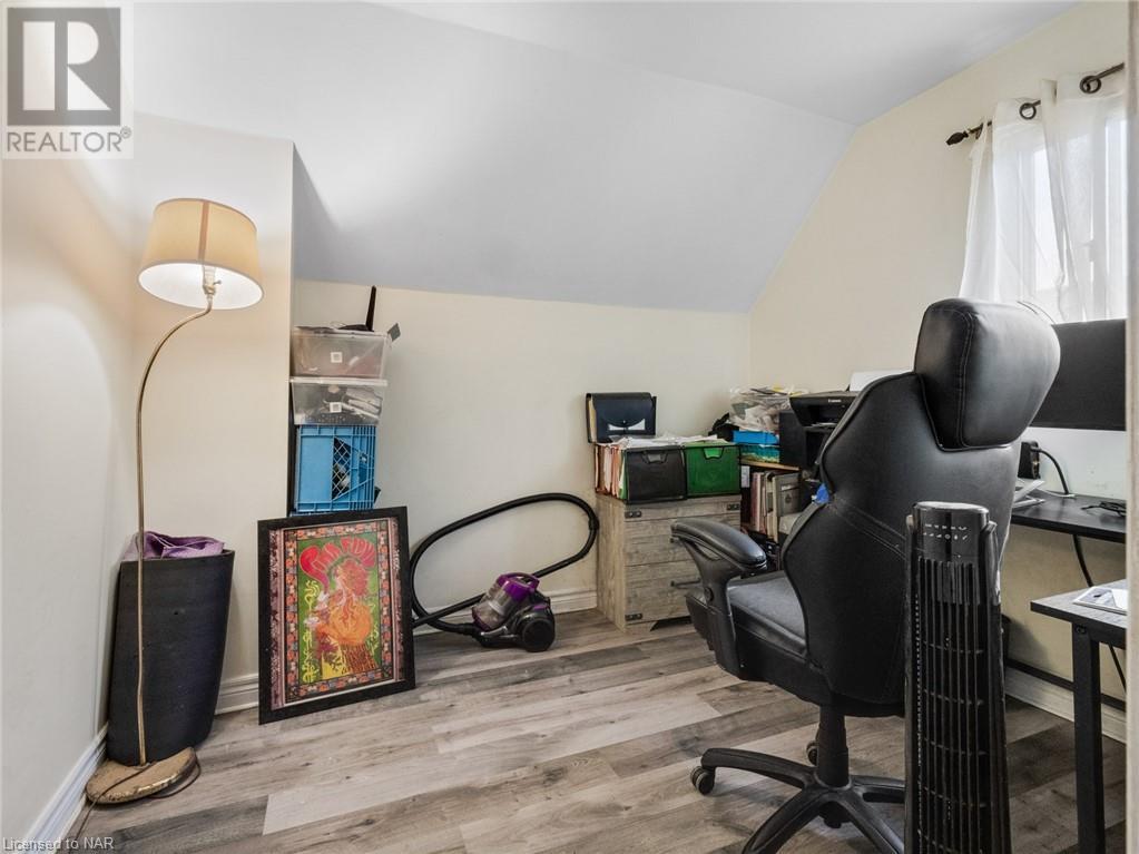117 Russell Avenue, St. Catharines, Ontario  L2R 1V9 - Photo 16 - 40521011
