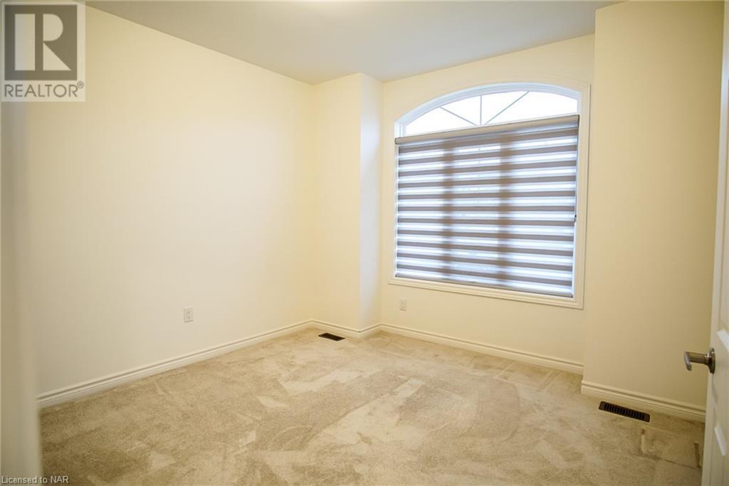 1186 Green Acres Drive, Fort Erie, Ontario  L2A 0C9 - Photo 11 - 40521017
