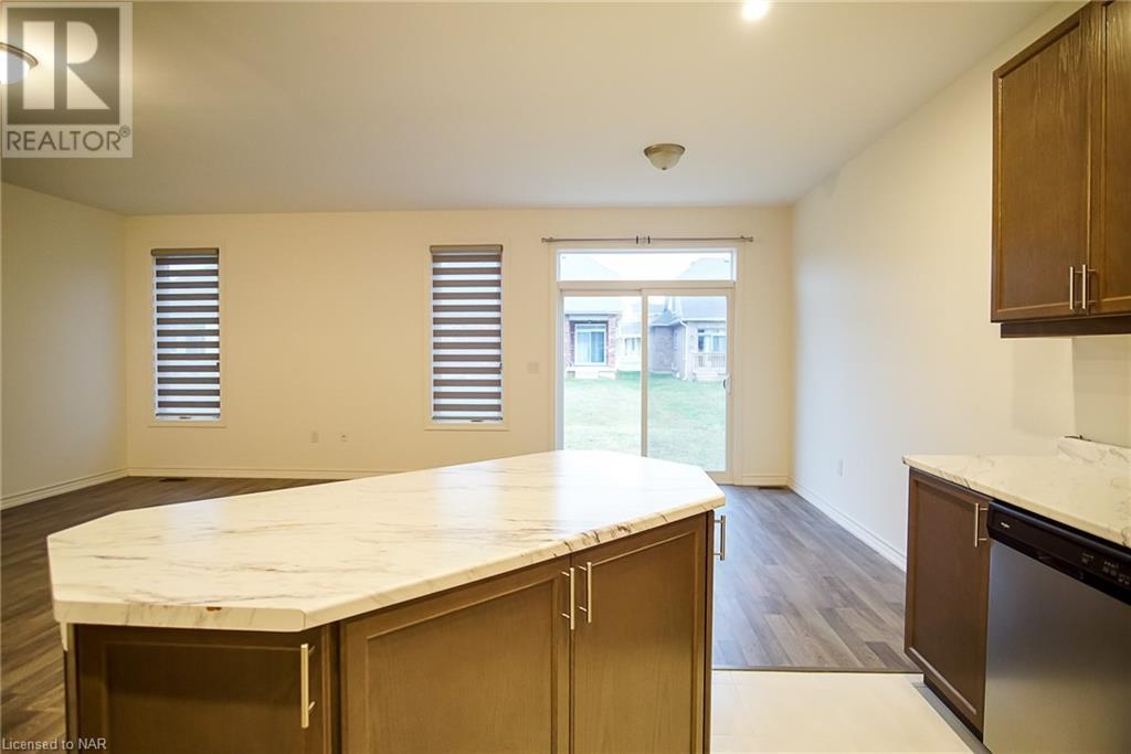 1186 Green Acres Drive, Fort Erie, Ontario  L2A 0C9 - Photo 4 - 40521017