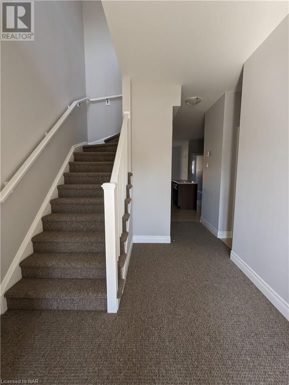 399 Hummel Crescent, Fort Erie, Ontario  L2A 0E8 - Photo 2 - 40520472