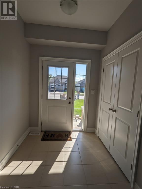 399 Hummel Crescent, Fort Erie, Ontario  L2A 0E8 - Photo 3 - 40520472